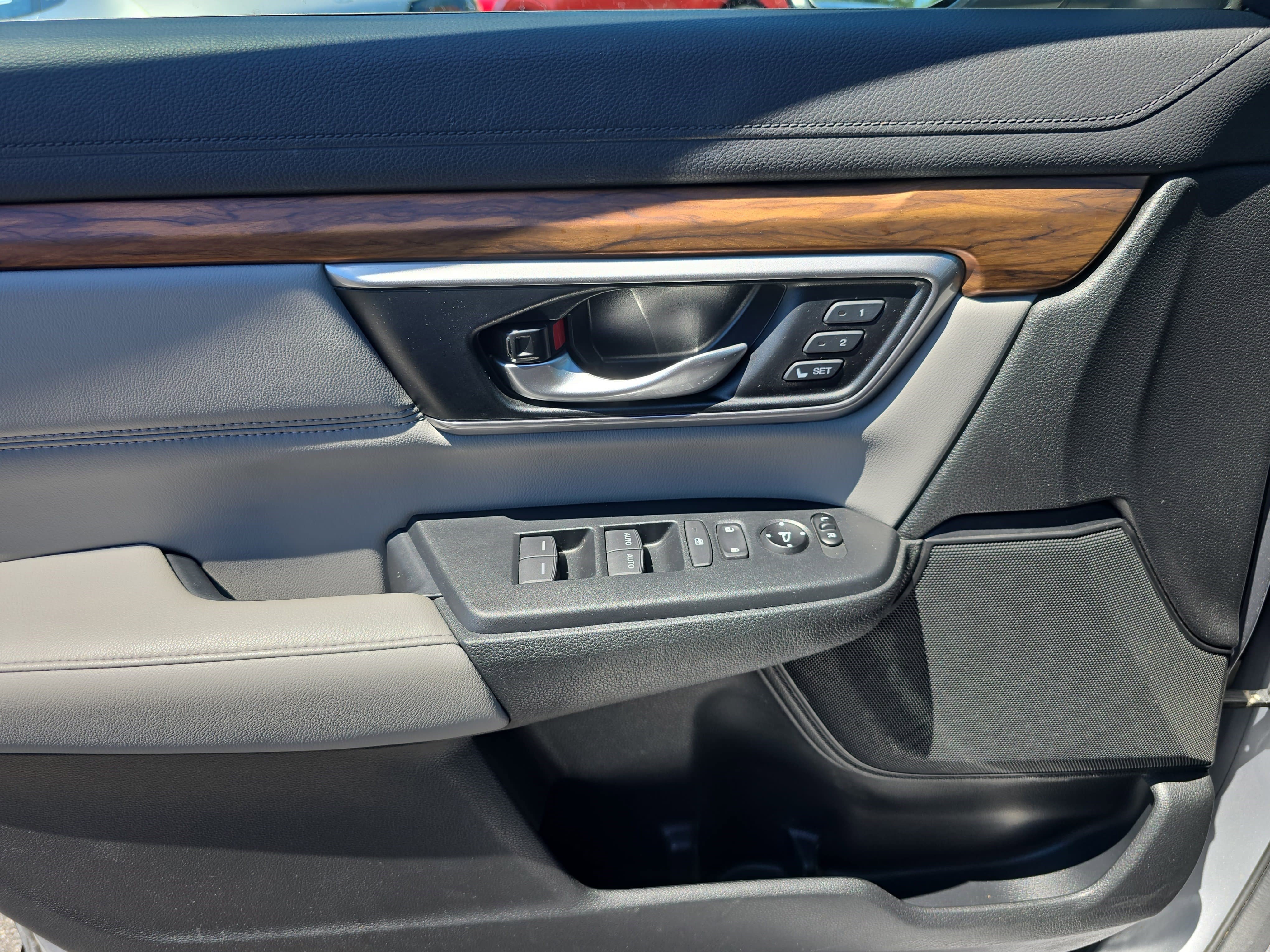 Used 2018 Honda CR-V EX-L image 27