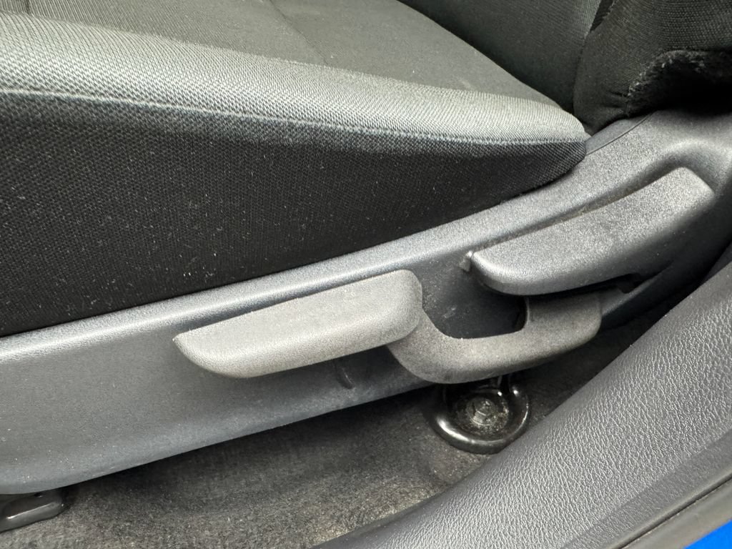 Used 2025 Nissan Kicks Play S FWD image 11
