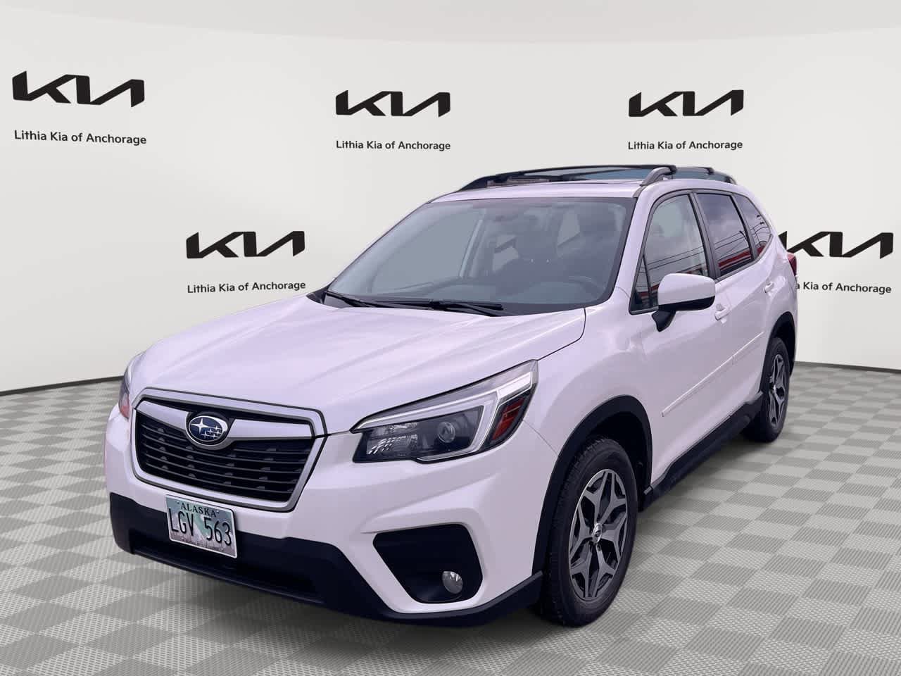Used 2021 Subaru Forester Premium AWD/4WD image 1