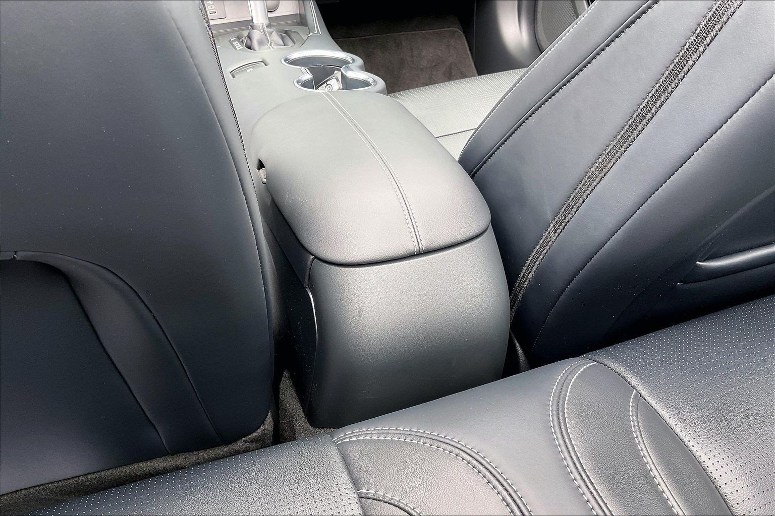 Used 2025 Ford Mustang GT Premium RWD image 34
