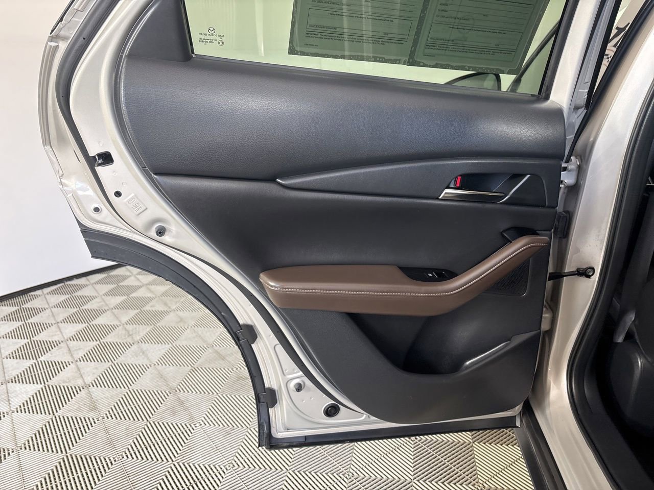 Used 2023 MAZDA CX-30 AWD 2.5 S w/ Premium Package image 23