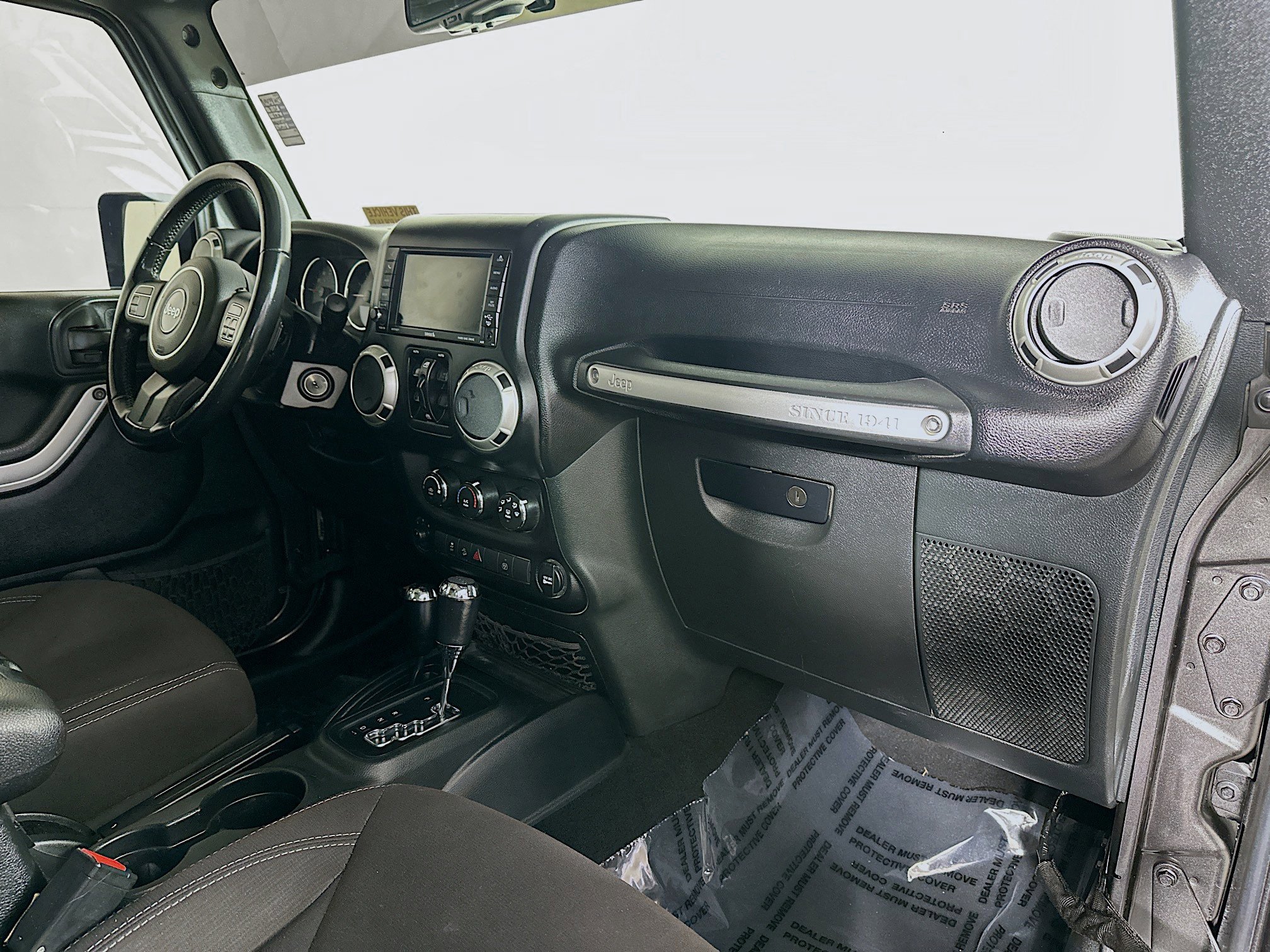 Used 2018 Jeep Wrangler Unlimited Sahara image 25