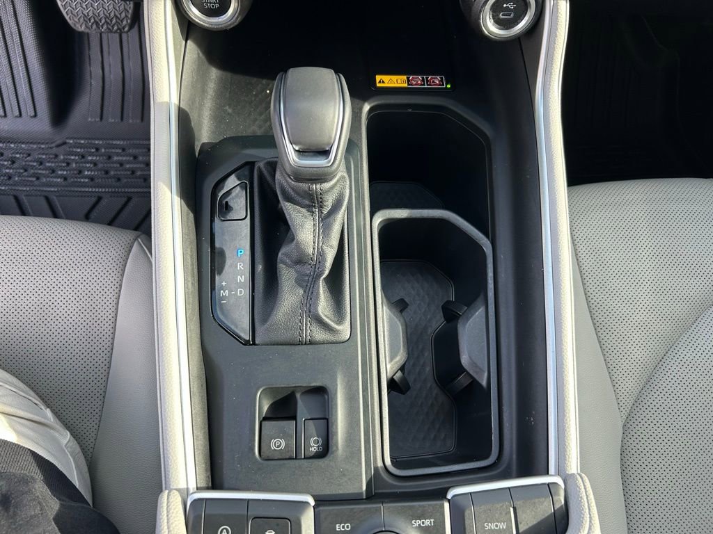 Used 2024 Toyota Grand Highlander Limited image 19