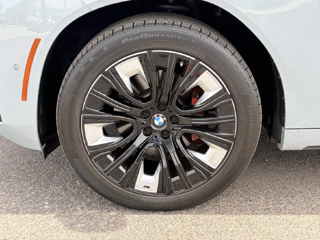 Certified 2026 BMW X3 xDrive30i w/ M Sport Package AWD/4WD image 11