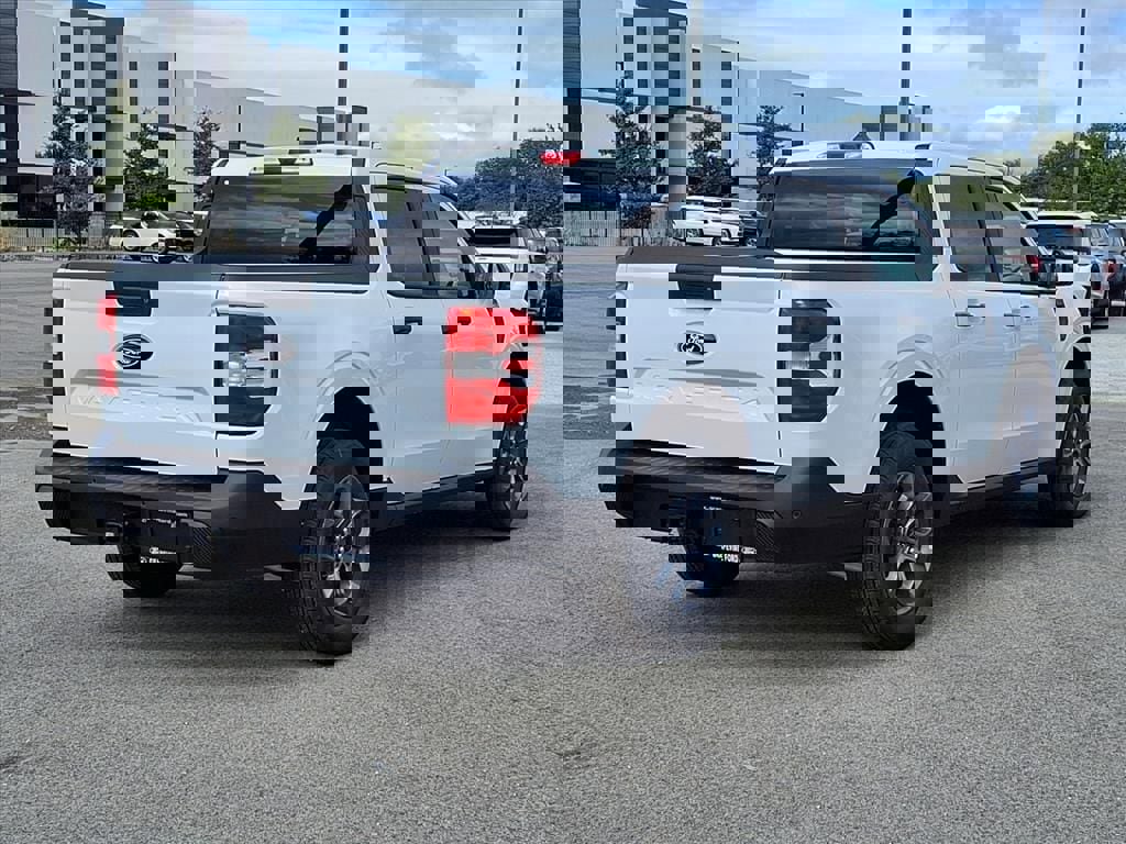 New 2025 Ford Maverick XLT w/ XLT Luxury Package AWD/4WD image 4