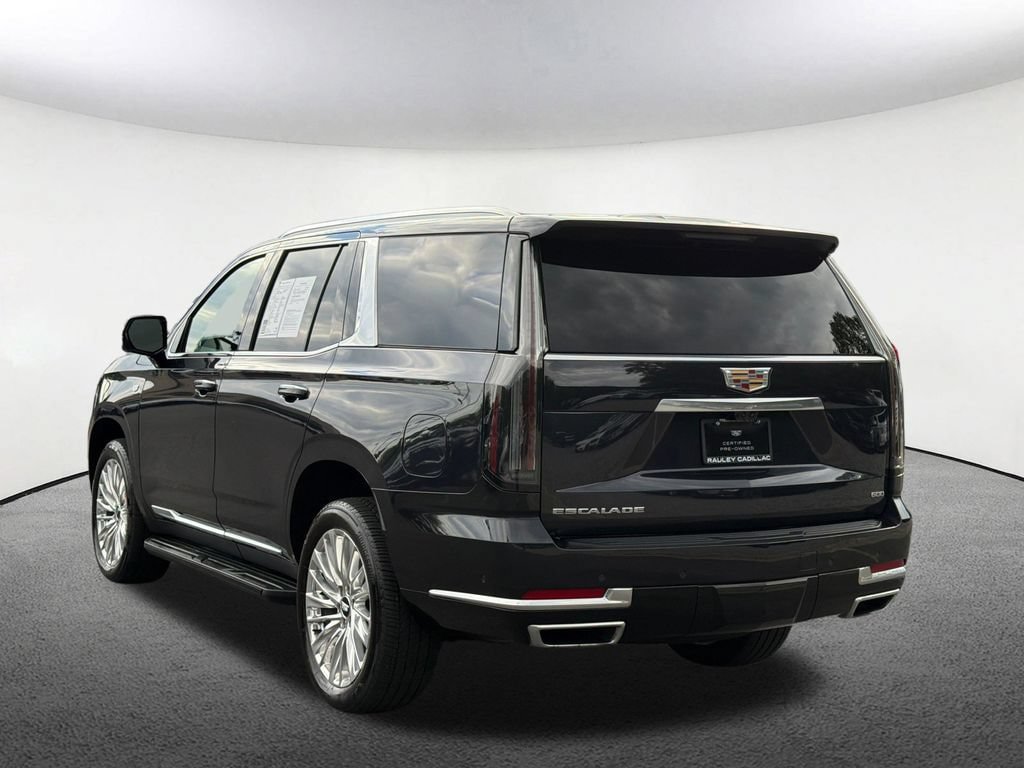 Certified 2025 Cadillac Escalade Premium Luxury AWD/4WD image 18