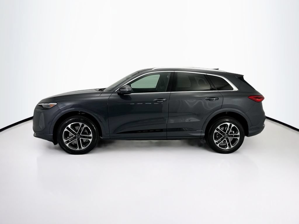 Used 2025 Audi Q5 Premium Plus w/ Premium Plus AWD/4WD image 8