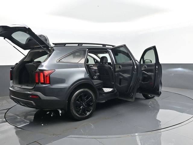 Used 2023 Kia Sorento S image 32