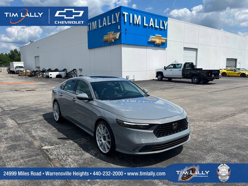 Used 2023 Honda Accord EX-L image 1