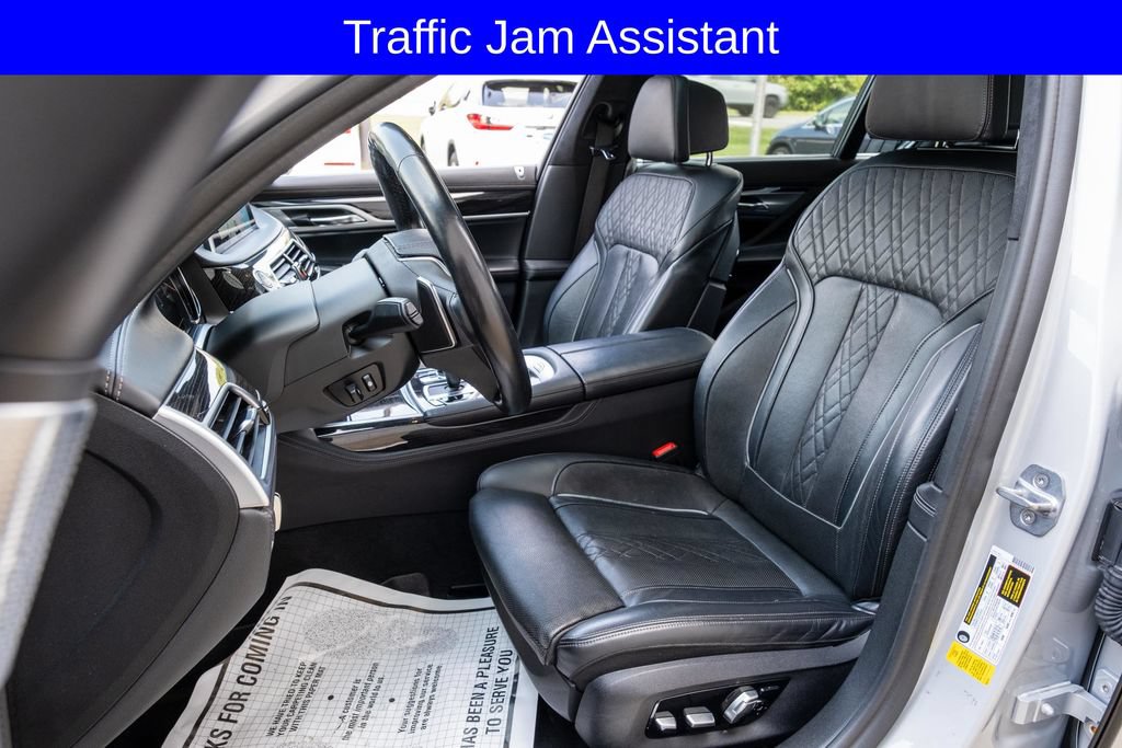 Used 2019 BMW 750i w/ Executive Package RWD image 15