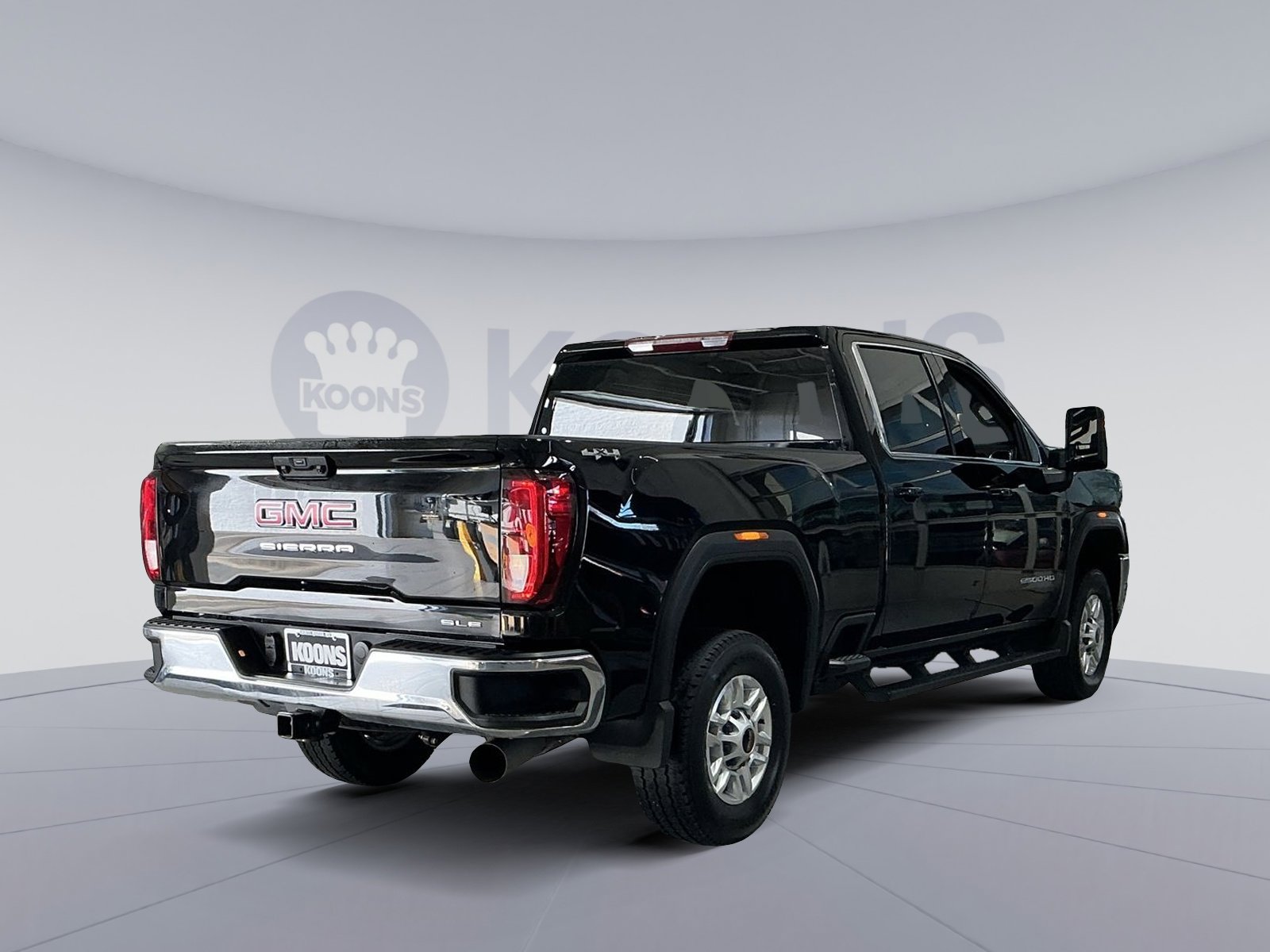 Used 2023 GMC Sierra 2500 SLE w/ SLE Convenience Package image 16