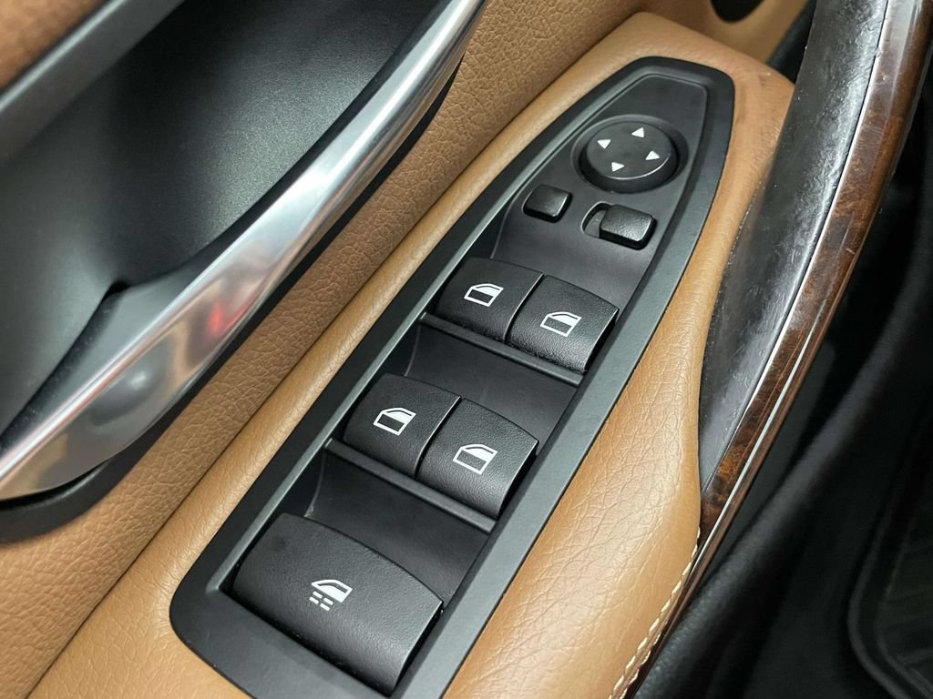 Used 2014 BMW 428i xDrive Convertible AWD/4WD image 29