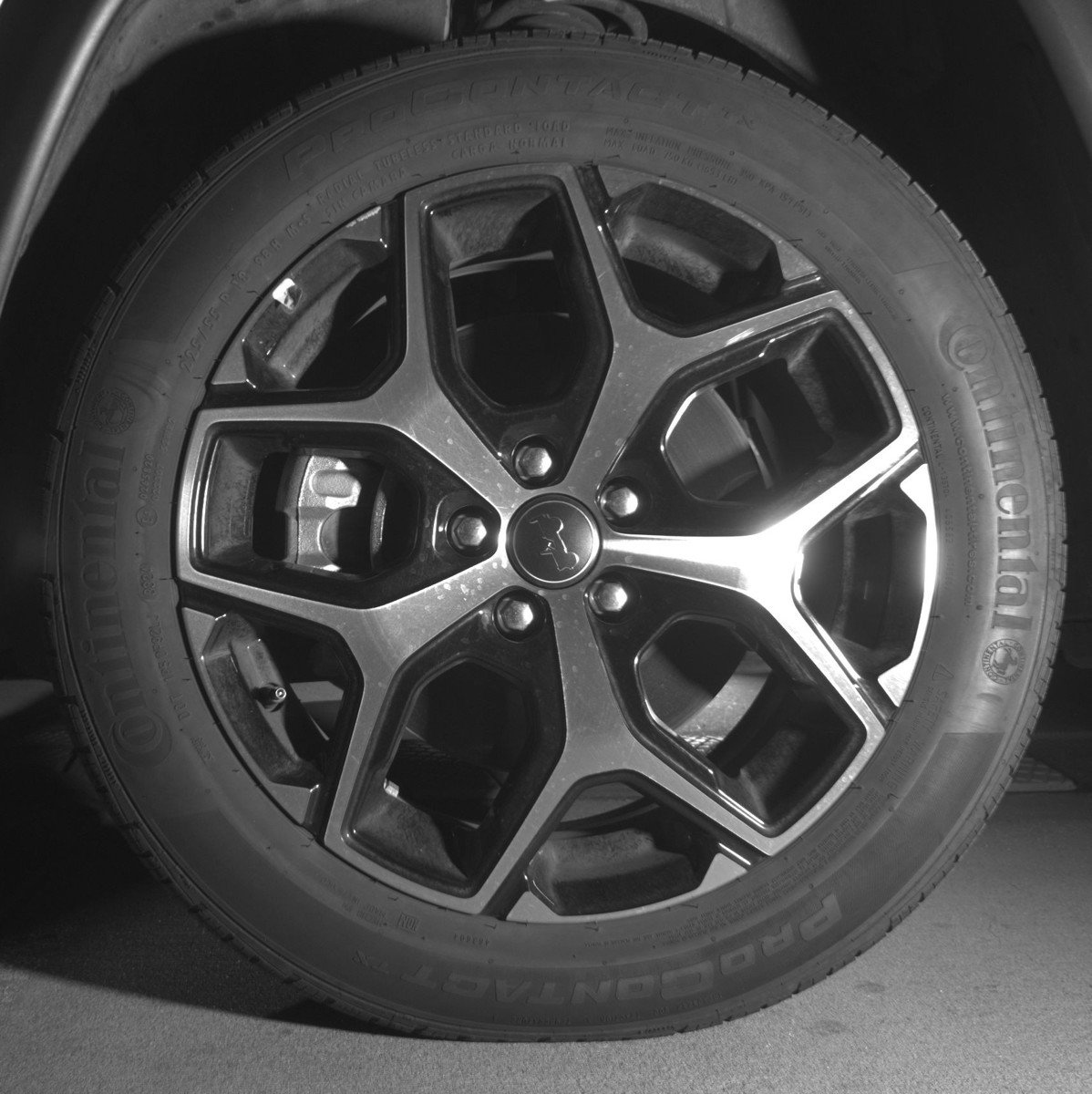 Used 2025 Jeep Compass Limited AWD/4WD image 12