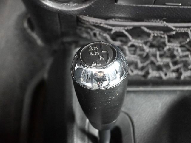 Used 2016 Jeep Wrangler Unlimited Sahara w/ Connectivity Group image 25