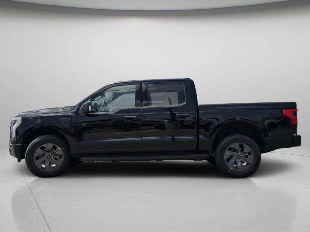 New 2024 Ford F150 Lightning XLT image 15