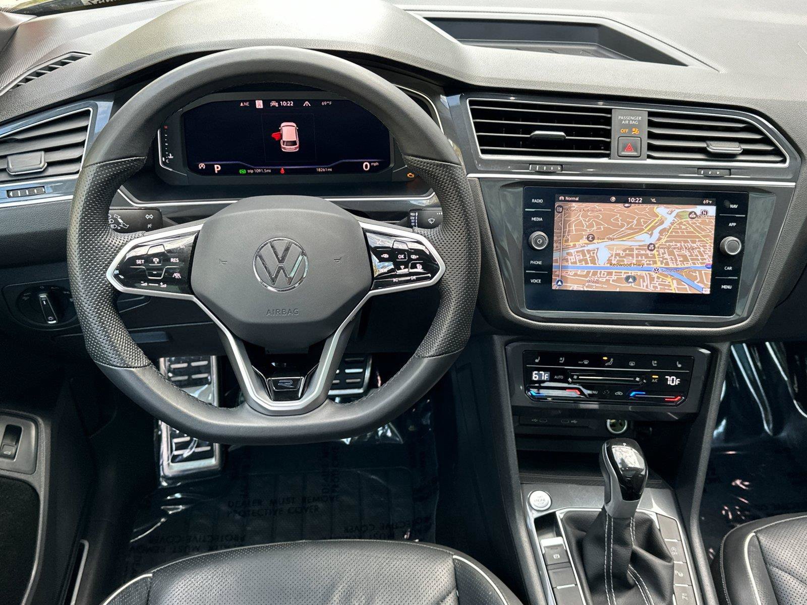 Used 2024 Volkswagen Tiguan SEL R-Line AWD/4WD image 13