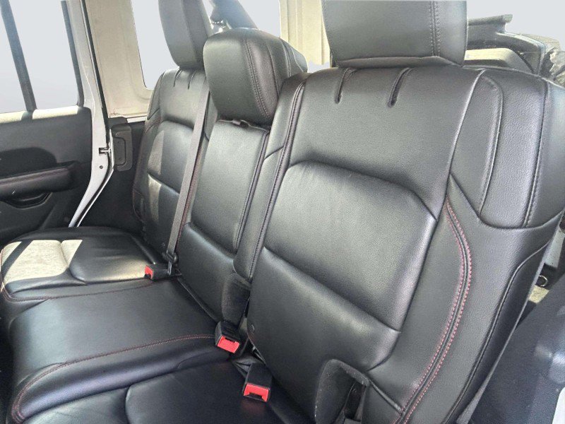 Used 2018 Jeep Wrangler Unlimited Rubicon w/ Dual Top Group AWD/4WD image 22