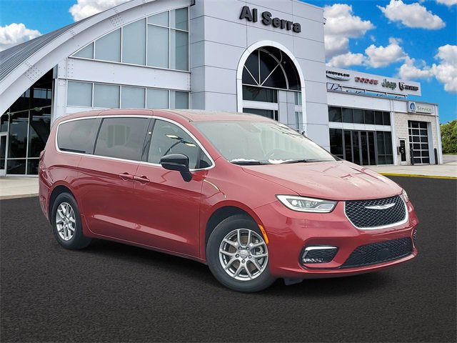 New 2026 Chrysler Pacifica Select image 1