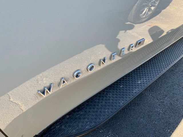 Used 2022 Jeep Wagoneer Series III w/ Rear Seat Video Group 1 AWD/4WD image 3