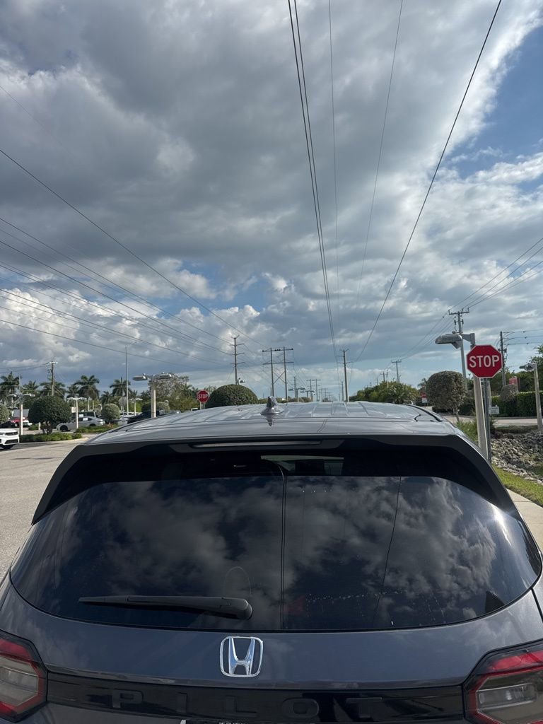 Certified 2025 Honda Pilot EX-L image 11