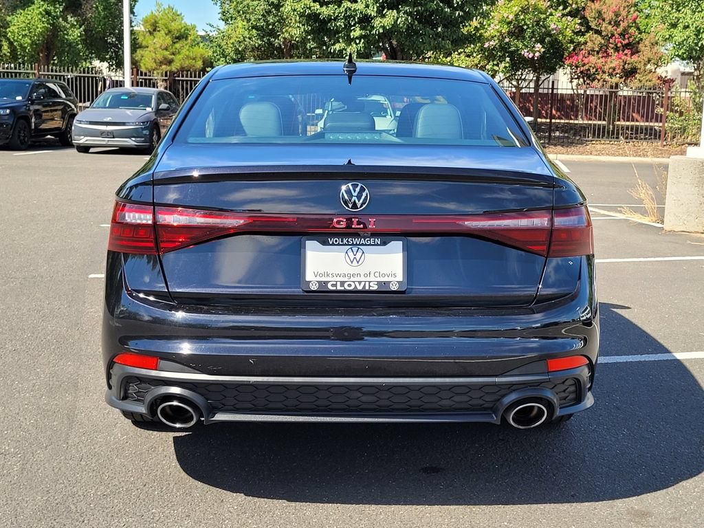Used 2025 Volkswagen Jetta GLI Autobahn FWD image 7