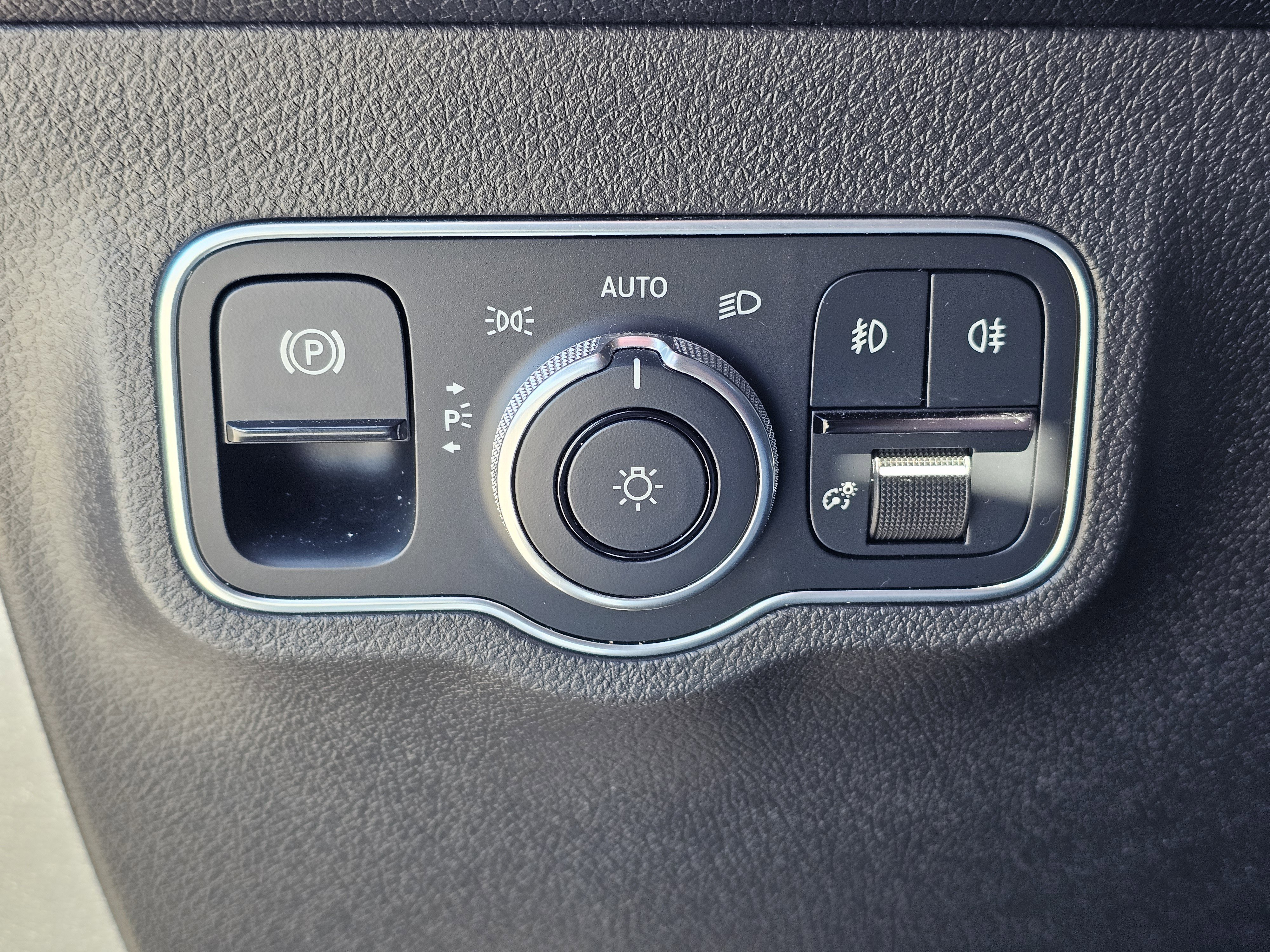 Used 2022 Mercedes-Benz GLB 250 GLB 250 SUV image 19