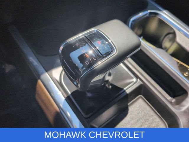Used 2025 Chevrolet Silverado 1500 High Country w/ High Country Premium Package AWD/4WD image 16