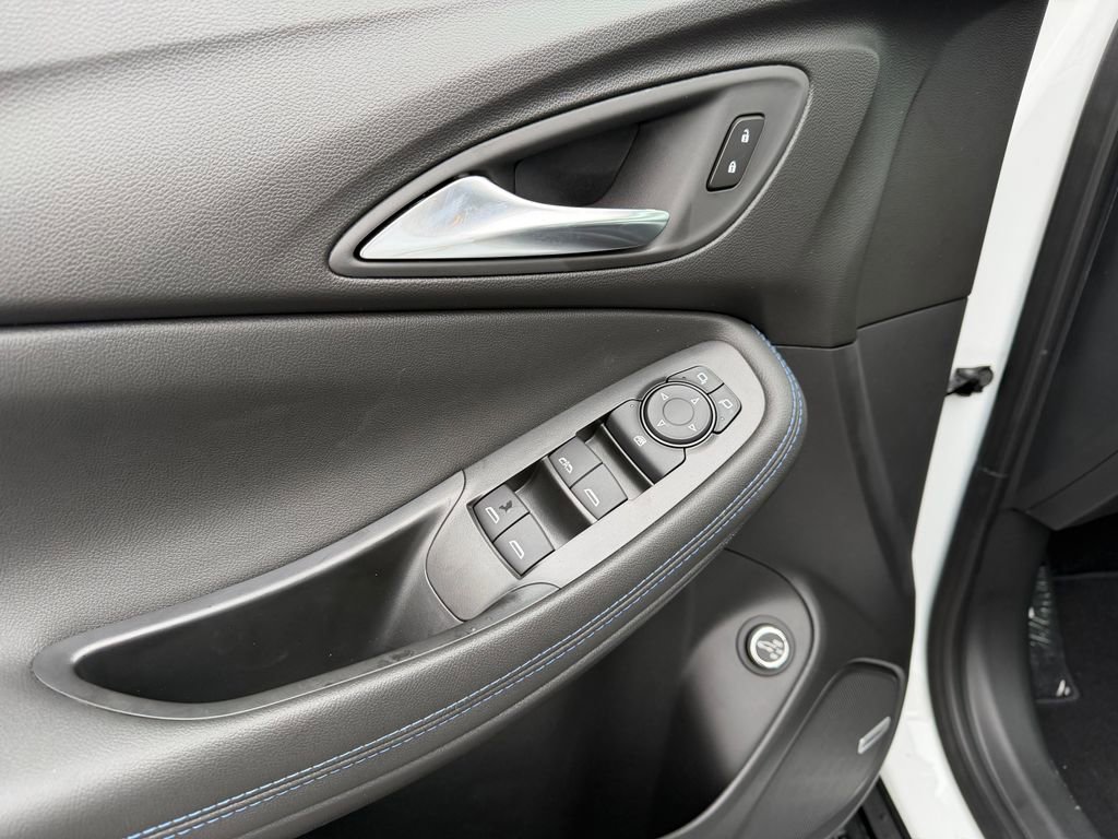 New 2026 Buick Encore GX Sport Touring FWD image 23