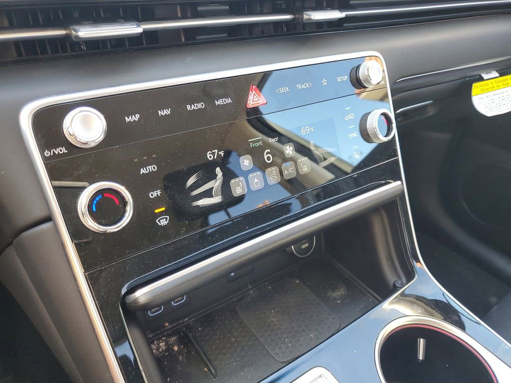 Used 2025 Genesis GV80 2.5T image 32