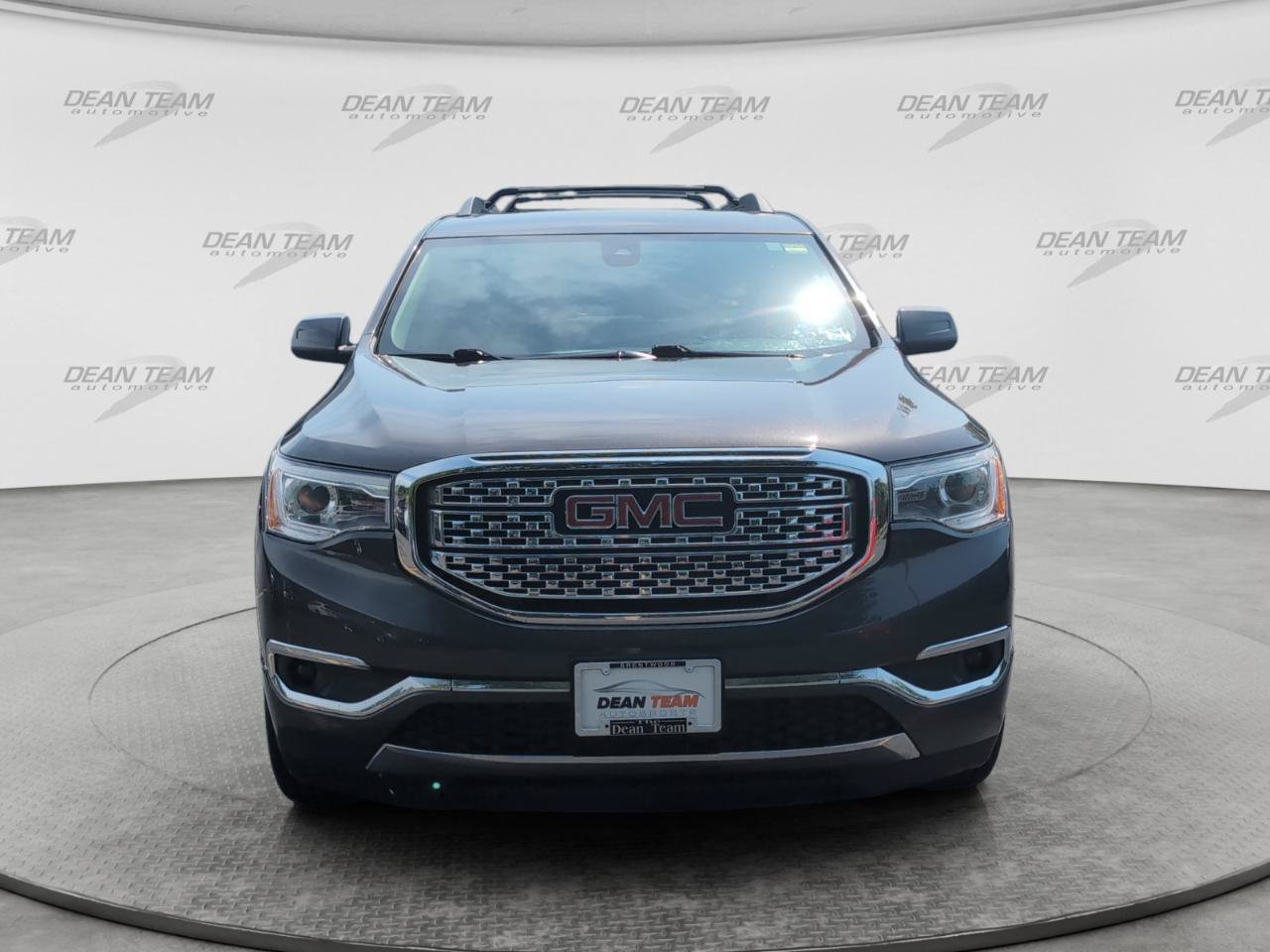 Used 2019 GMC Acadia Denali AWD/4WD image 2