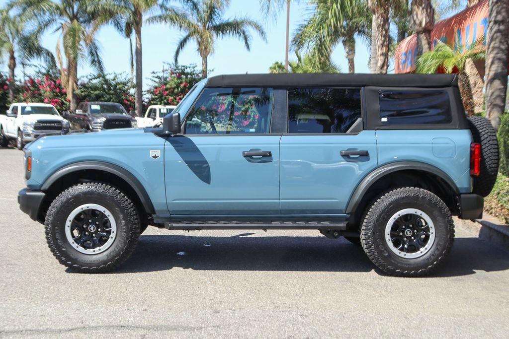 Used 2023 Ford Bronco Big Bend w/ Sasquatch Package AWD/4WD image 5