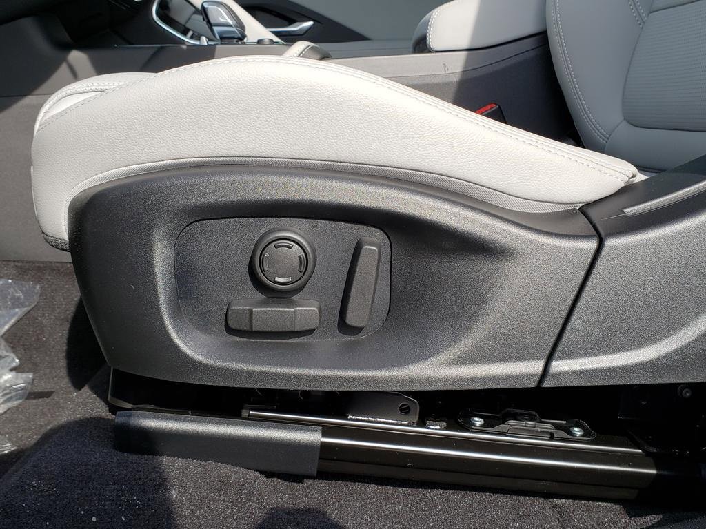 New 2024 Jaguar E-PACE R-Dynamic SE image 19