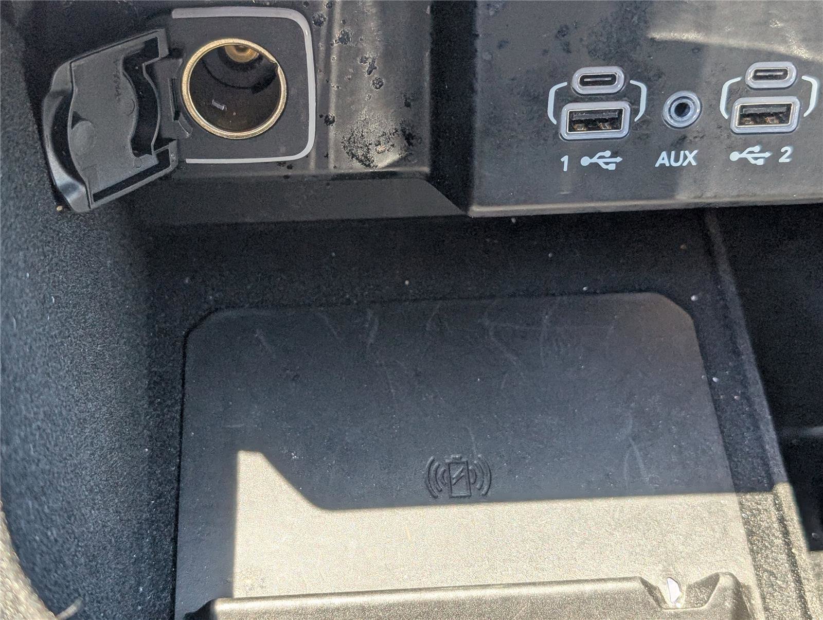 Used 2024 Jeep Wagoneer L Series II w/ Convenience Group I image 31