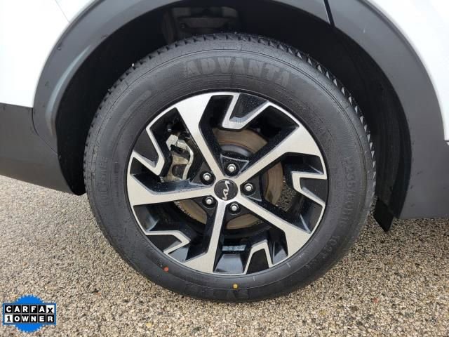 Used 2023 Kia Sportage EX image 5