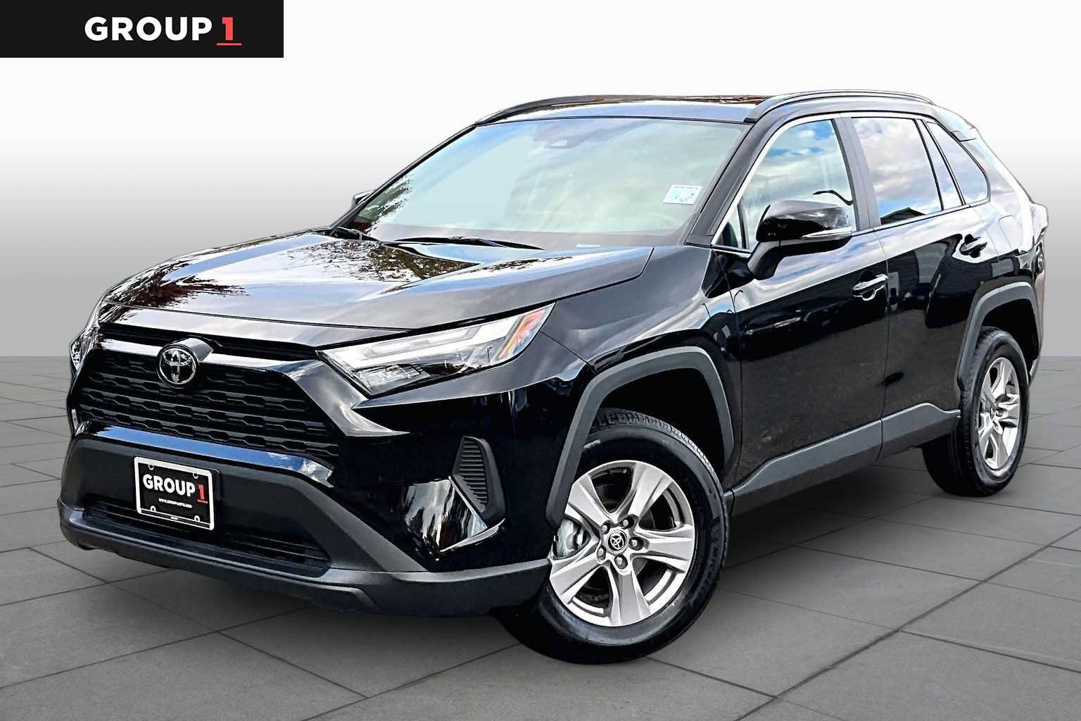Used 2025 Toyota RAV4 XLE w/ Convenience Package