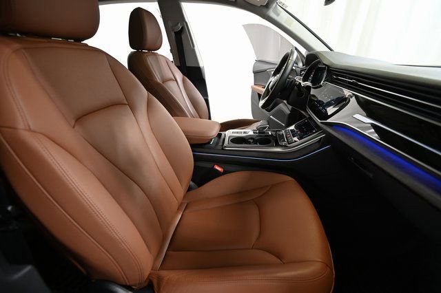 Used 2022 Audi Q8 Premium Plus w/ Premium Plus Package image 27
