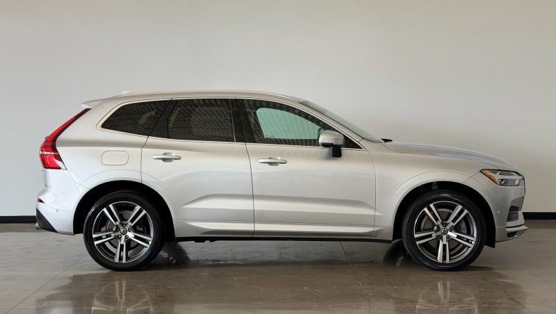 Used 2019 Volvo XC60 T6 Momentum w/ Premium Package AWD/4WD image 8