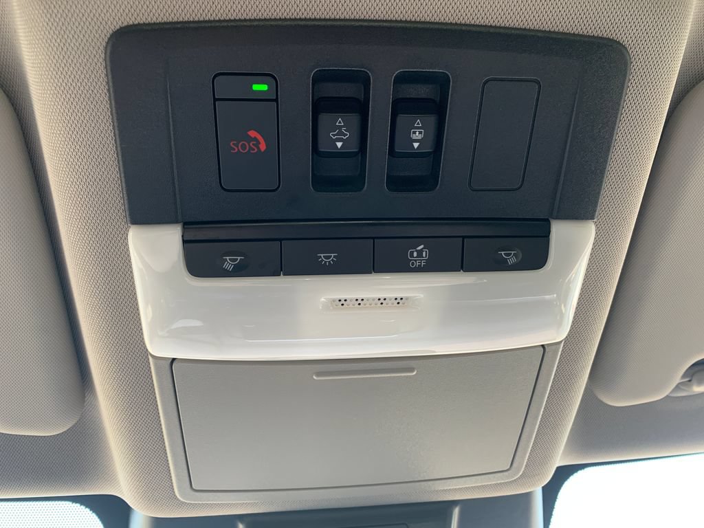 Used 2023 Nissan Rogue SV w/ SV Premium B Package FWD image 20