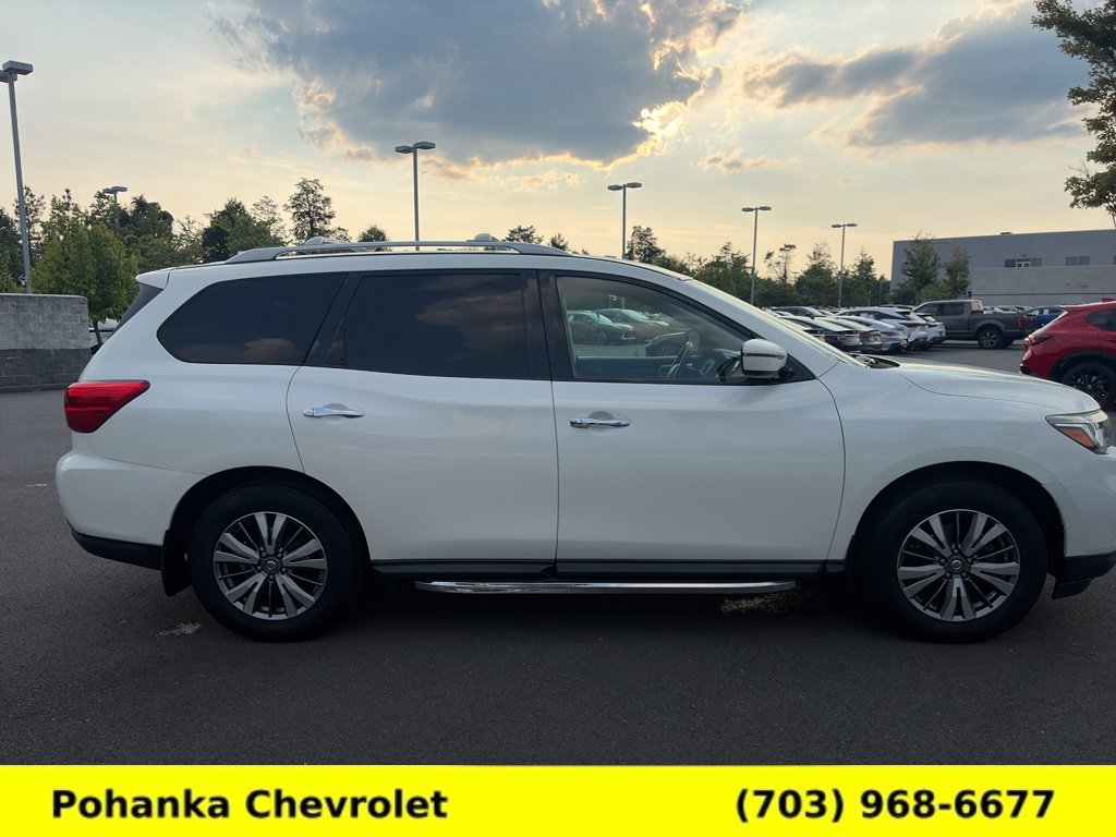 Used 2020 Nissan Pathfinder SV w/ Cargo Package AWD/4WD image 8