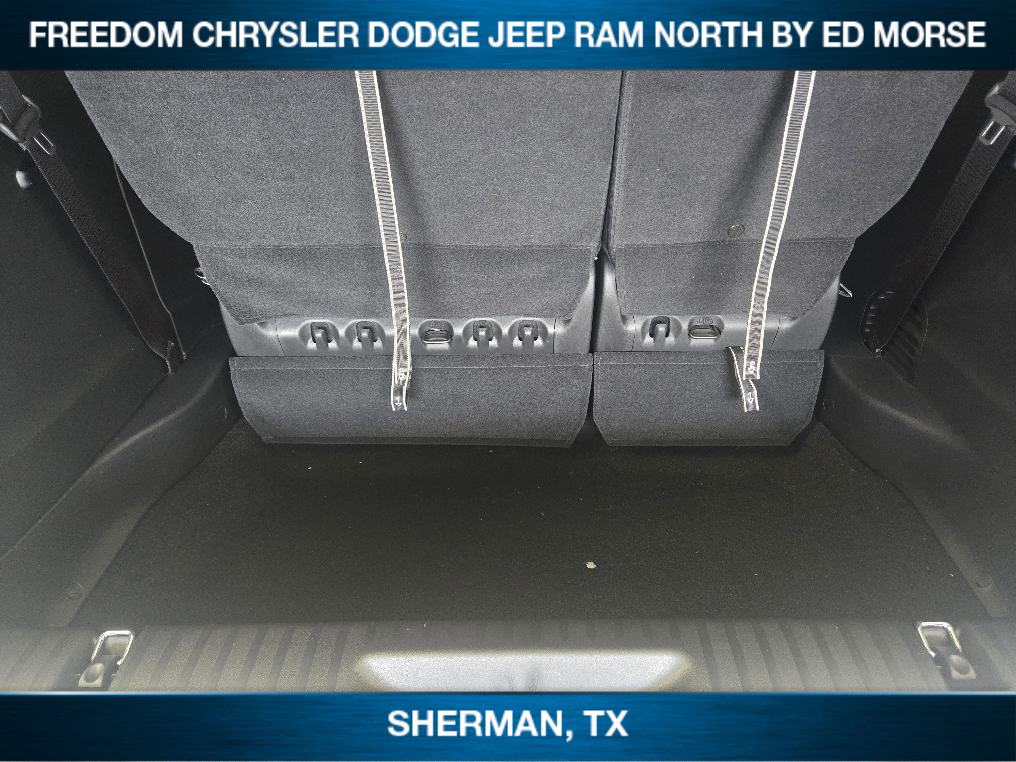 New 2026 Chrysler Pacifica Select image 23