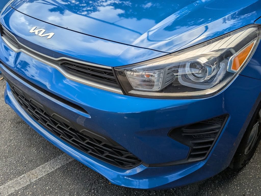 Used 2023 Kia Rio S w/ Technology Package FWD image 4