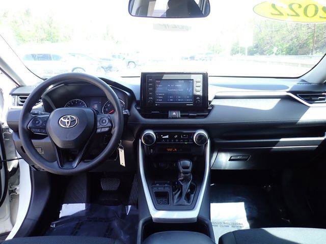 Certified 2022 Toyota RAV4 LE w/ Carpet Mat Package (TMS) FWD image 19