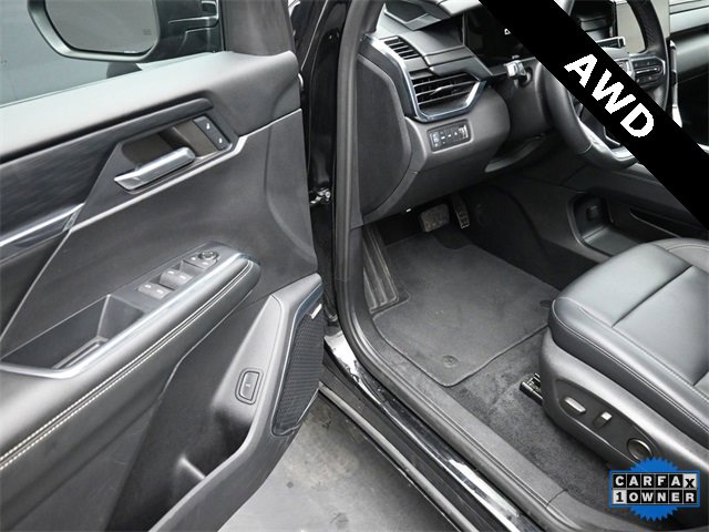 Used 2024 GMC Acadia Elevation image 12