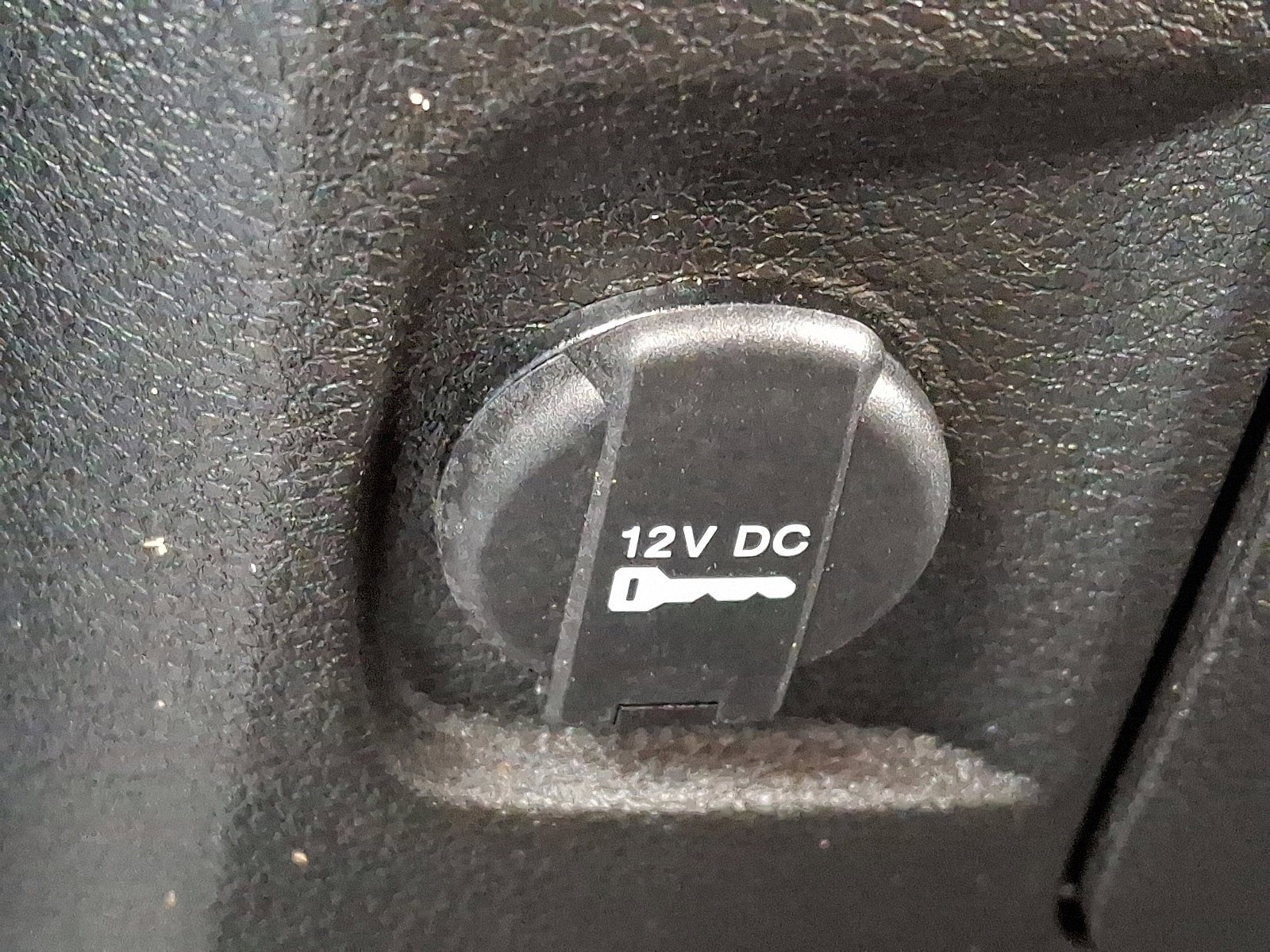 Used 2024 RAM 1500 Classic SLT image 24