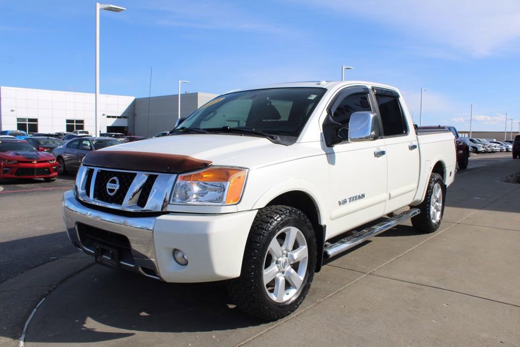 Used 2013 Nissan Titan SL w/ Moonroof Pkg image 3