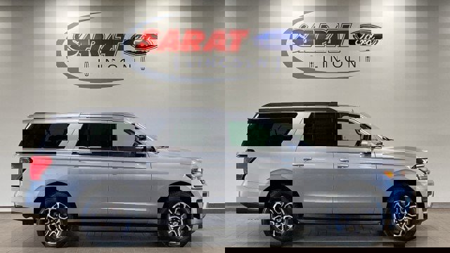 Used 2023 Ford Expedition Max XLT image 1