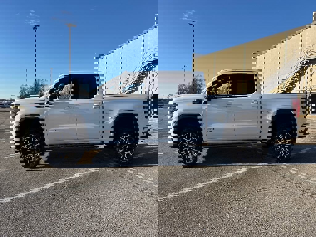 New 2026 GMC Sierra 1500 AT4 w/ AT4 Premium Package image 3