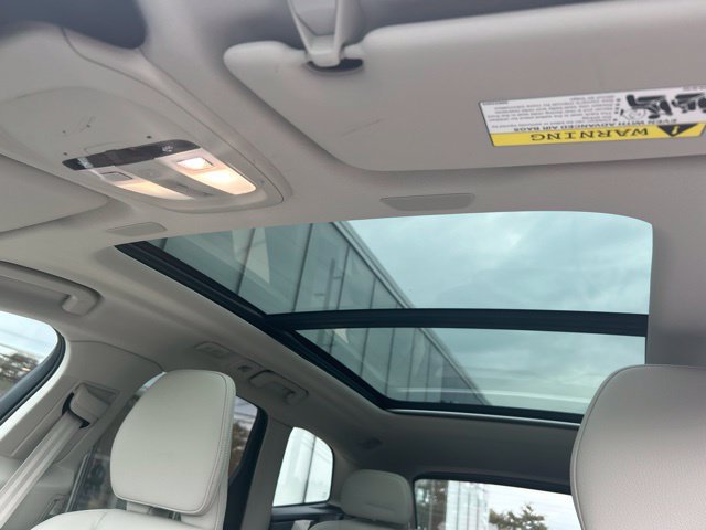 Certified 2024 Volvo XC60 B5 Core w/ Climate Package AWD/4WD image 28