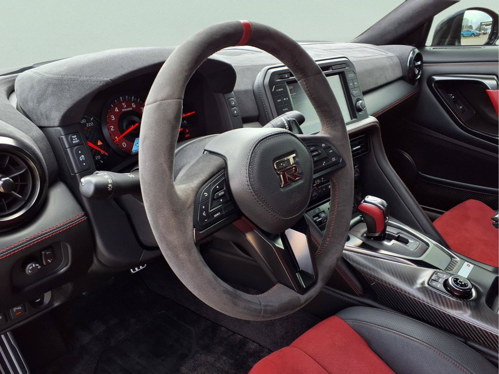 Used 2019 Nissan GT-R NISMO AWD/4WD image 19