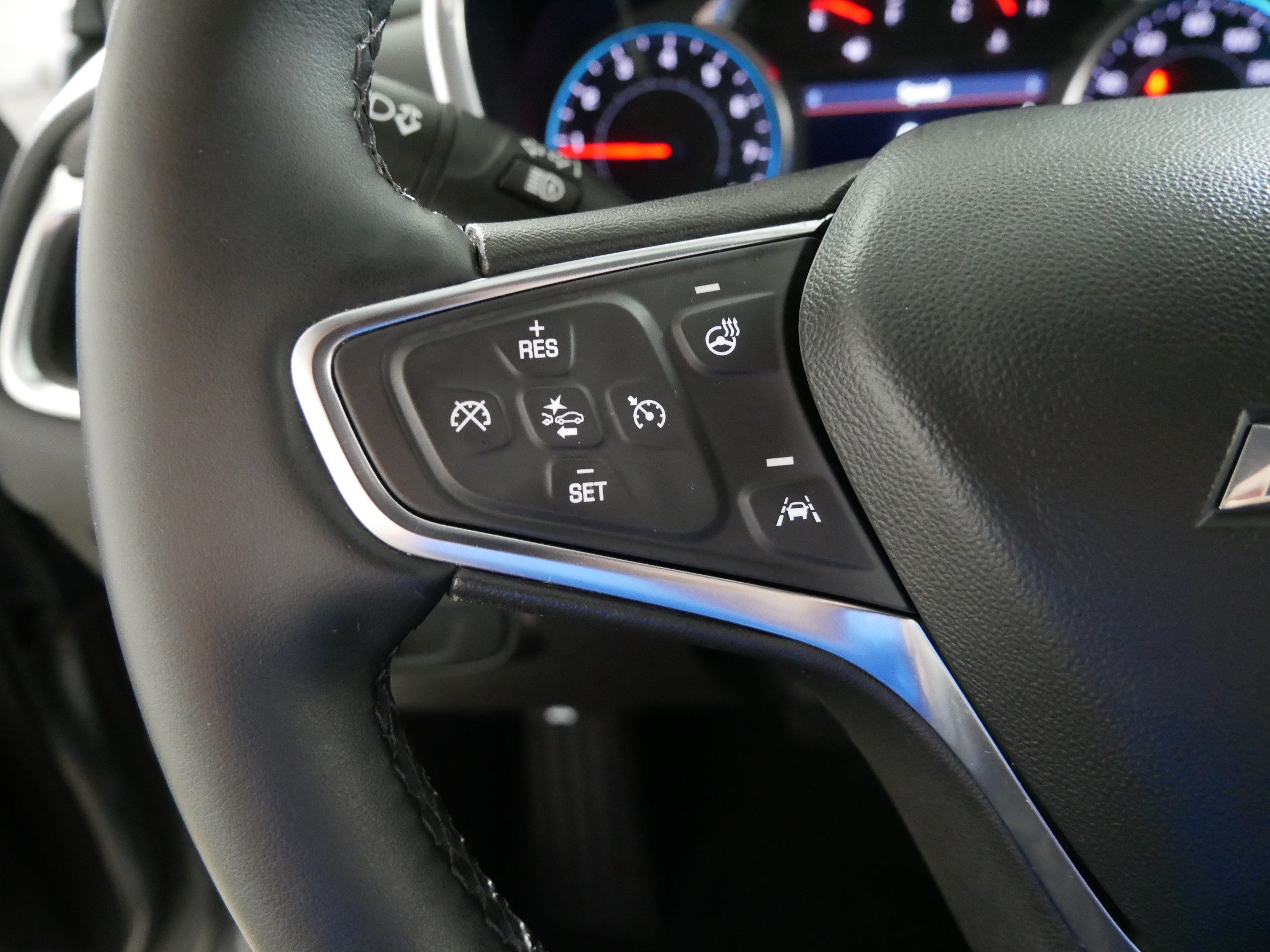 Used 2024 Chevrolet Equinox LT FWD image 27